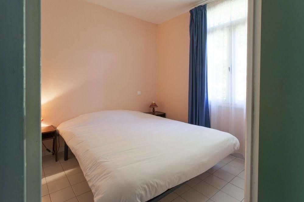 Sous Les Pins Hotell Ronce-les-Bains Exteriör bild