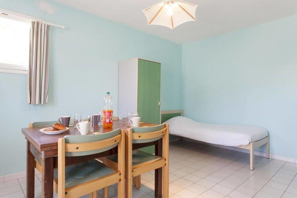 Sous Les Pins Hotell Ronce-les-Bains Exteriör bild